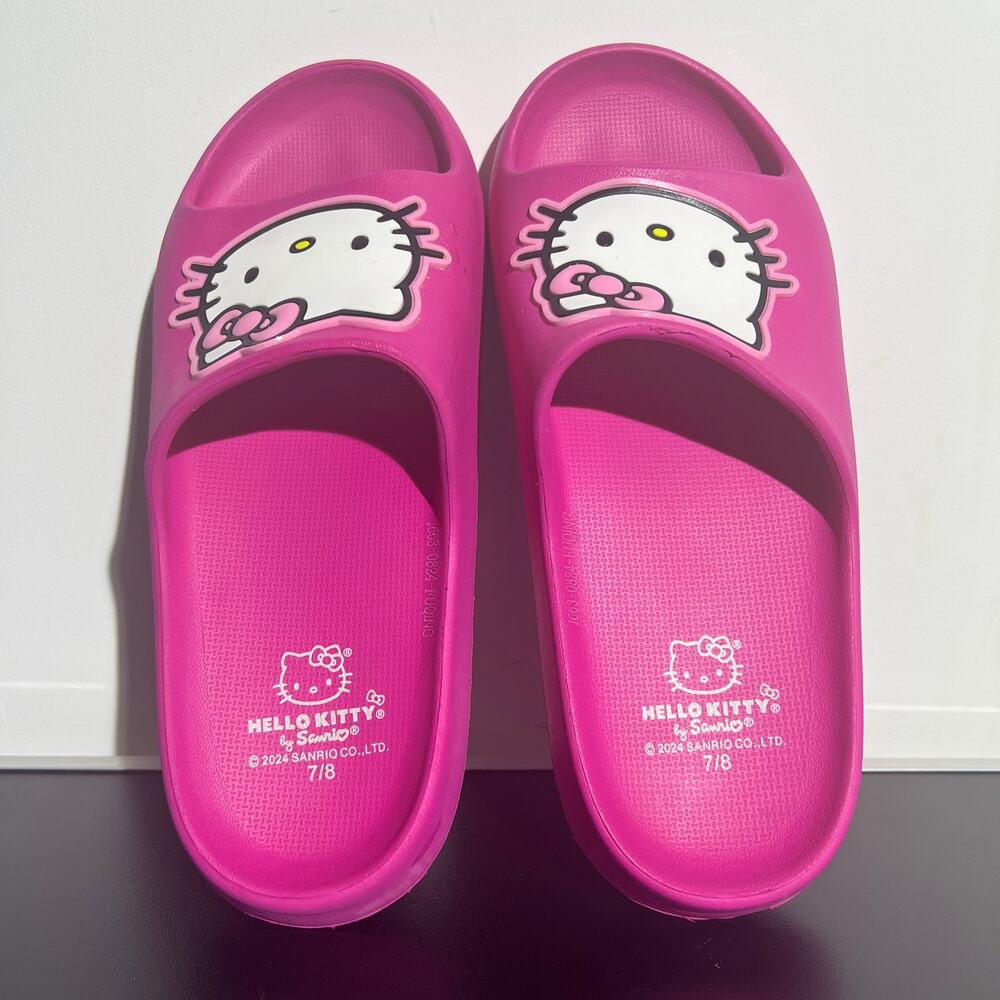 Hello Kitty Sanrio Hot Pink EVA Slide Sandals Women’s Size 7/8